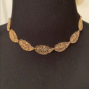 Natasha gold toned leaf choker